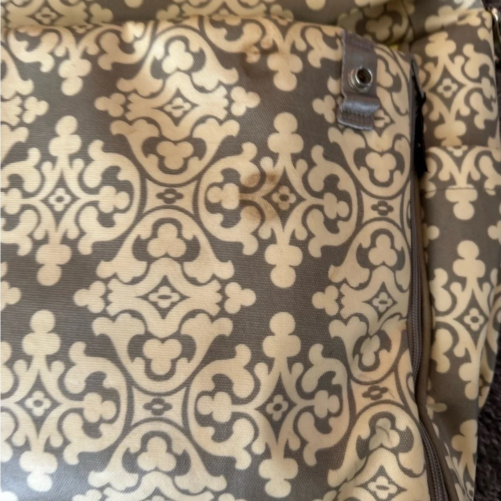 PETUNIA PICKLE BOTTOM Messenger Convertible Diaper Bag